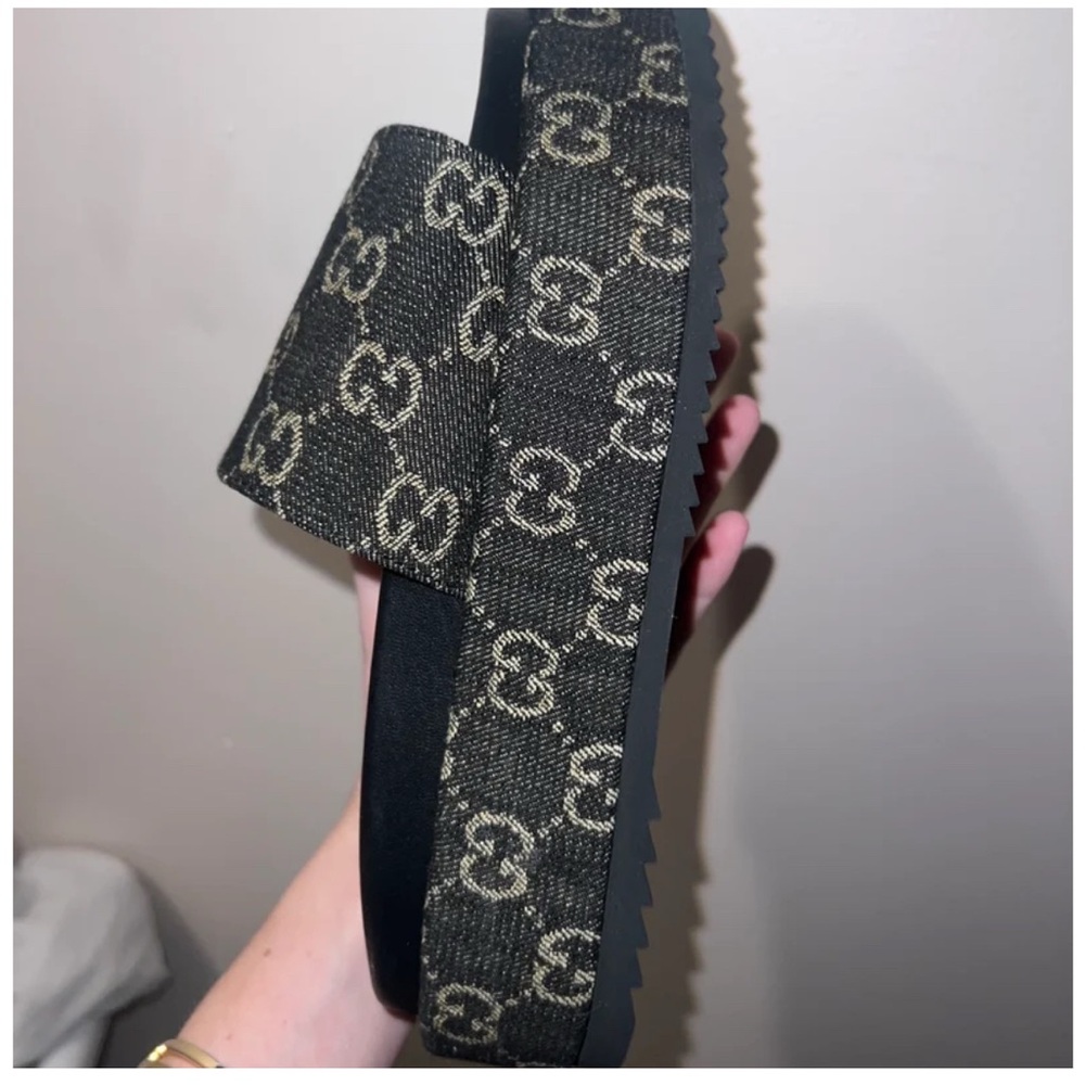 Gucci Black and Gray Slide Sandals